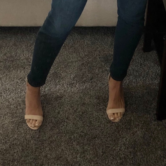 Nude Suede Ankle Strap Wood Heels Size 8 - Picture 4 of 4